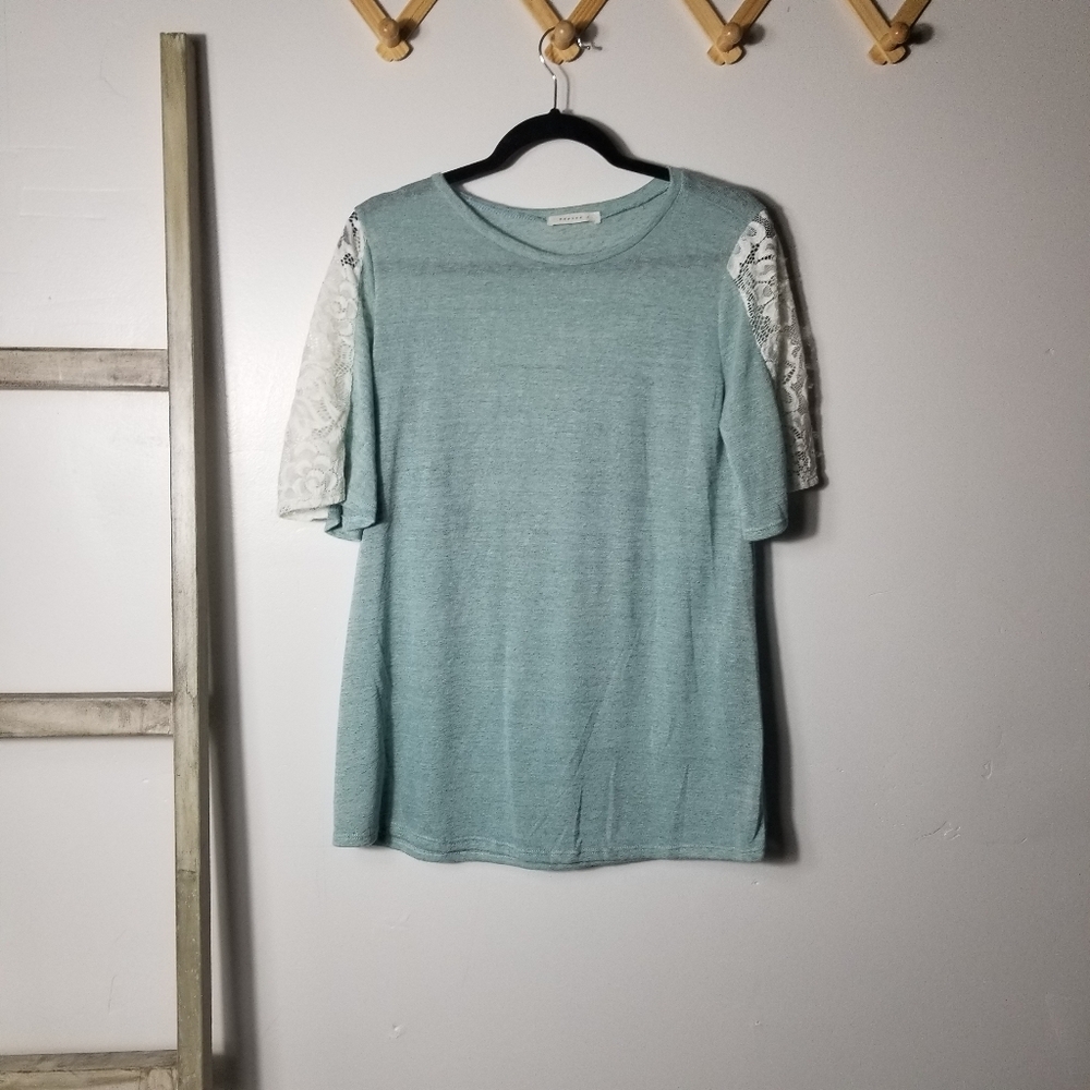 NWOT REBORN J WOMEN'S BLUE TEAL BLOUSE WITH WHITE LACE SIZE MEDIUM